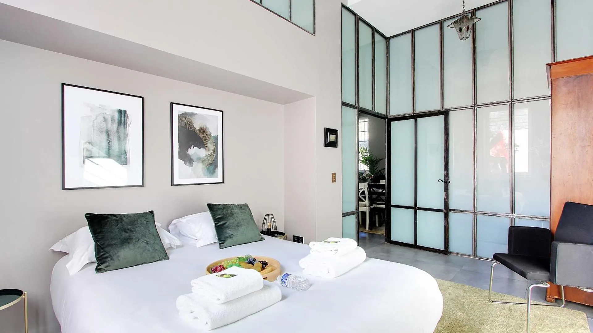 Magnificent - 2br- 7p - Jardin Herold *